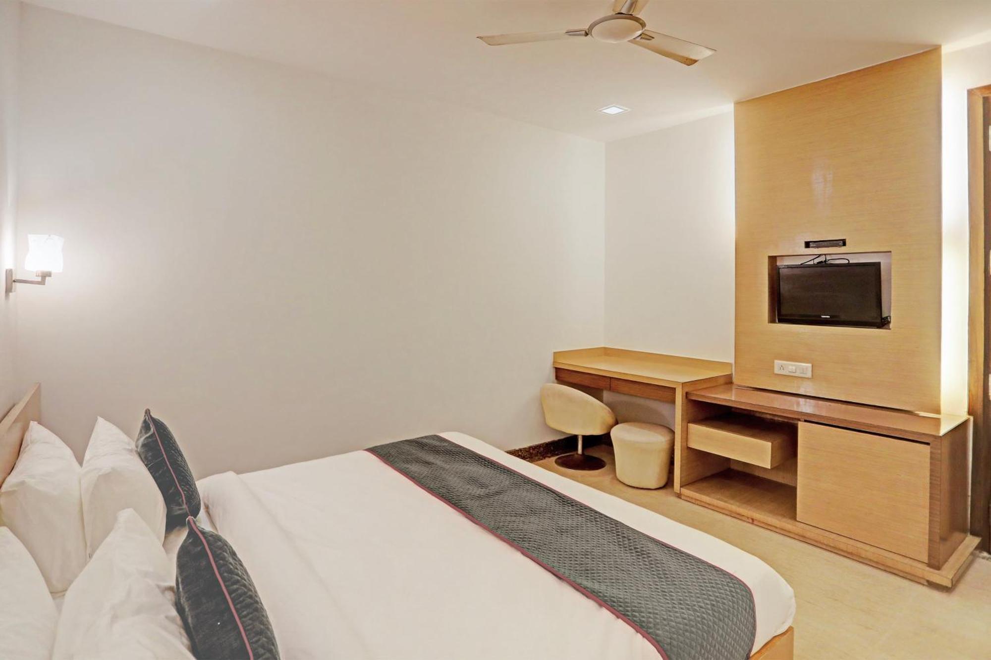 Townhouse Relax Suits A Boutique Hotel Vasundhara Ghaziabad Exterior foto