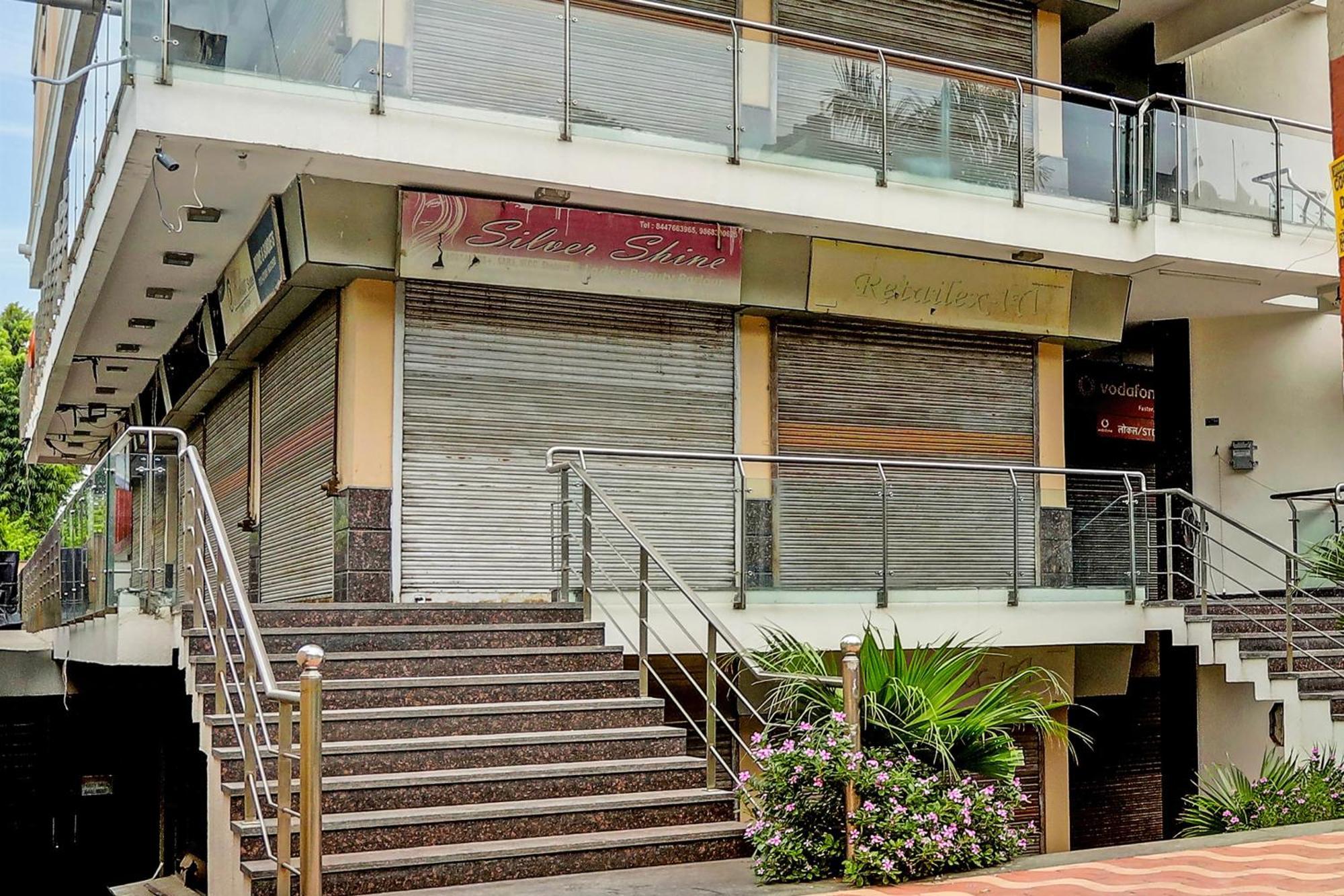Townhouse Relax Suits A Boutique Hotel Vasundhara Ghaziabad Exterior foto